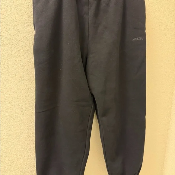 Aritzia Black Sweatpants - Picture 2 of 5